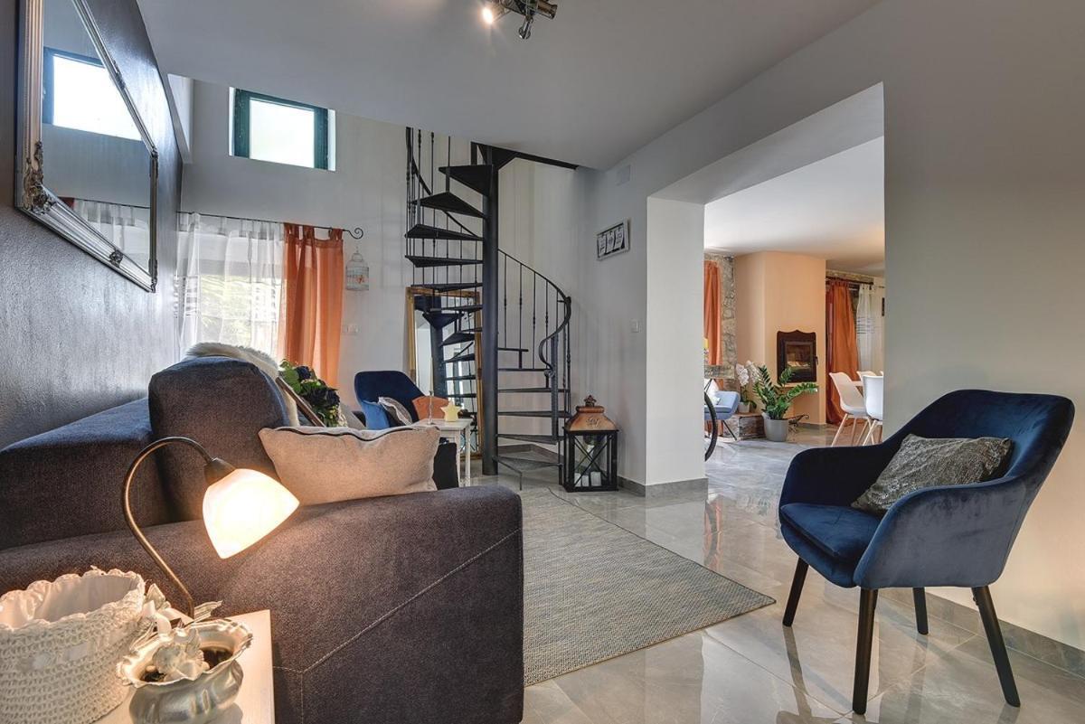 Villa Micol Gajana ภายนอก รูปภาพ