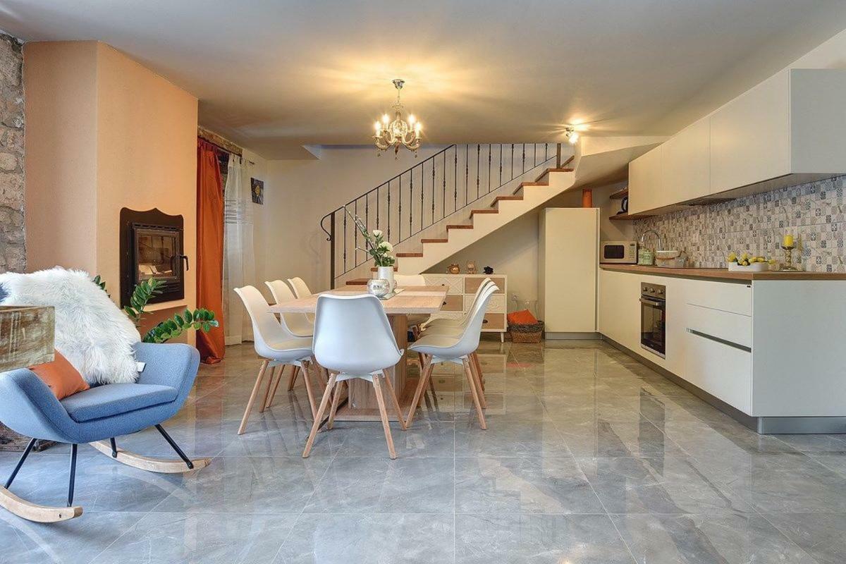 Villa Micol Gajana ภายนอก รูปภาพ